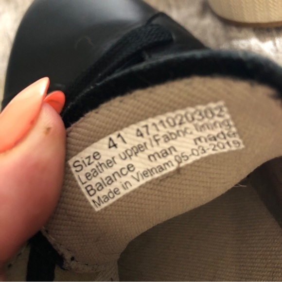 Dansko Shoes Orli Sneakers Lace Up 4711020302 Black Leather Casual Womens 41 EUC - Picture 2 of 16